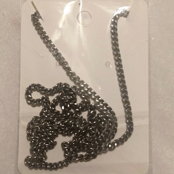 Beautiful Vintage Religious Silver Necklace - Picture 3 of 3